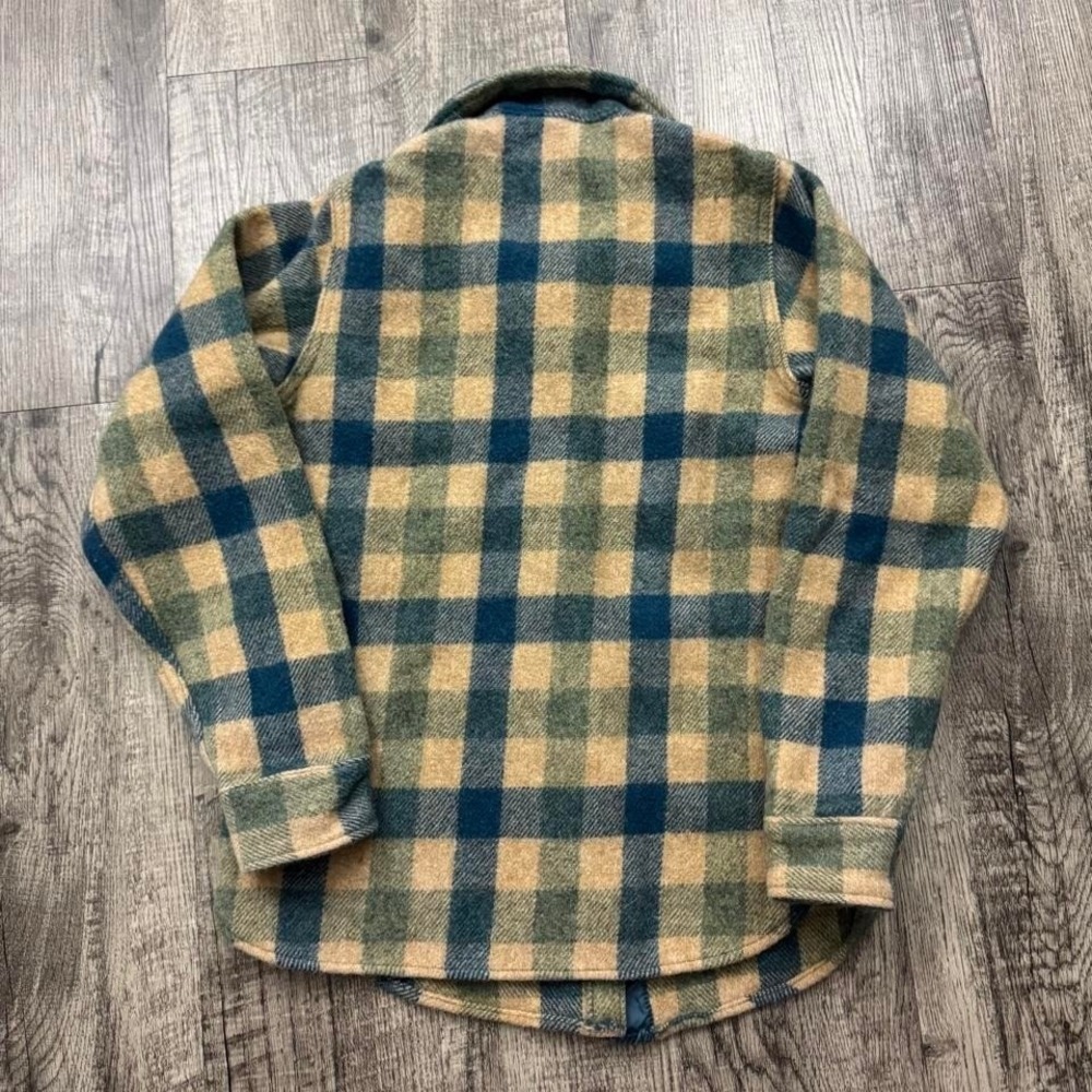 Vintage Woolrich Plaid Wool Button Shirt Sz 10 - Picture 2 of 7